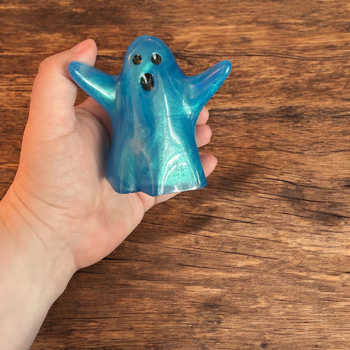 Resin Ghost – “Blue Aura”